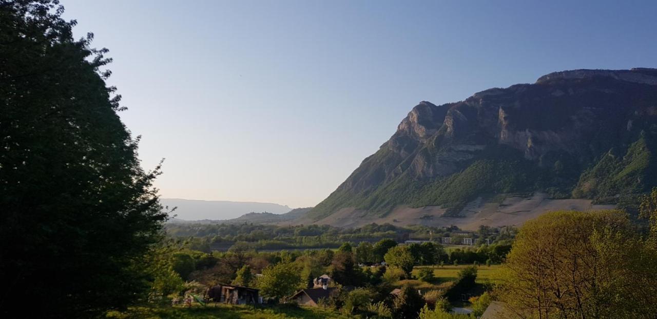 Gite Clair, Spacieux Et Cosy Avec Vue Sur Le Massif De La Chartreuse Sainte-Helene-du-Lac Exterior foto